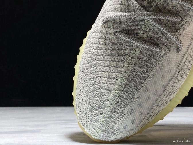 Non-Reflective V2 Yeshaya Yeezy Boost Adidas FX4348 350 0717
